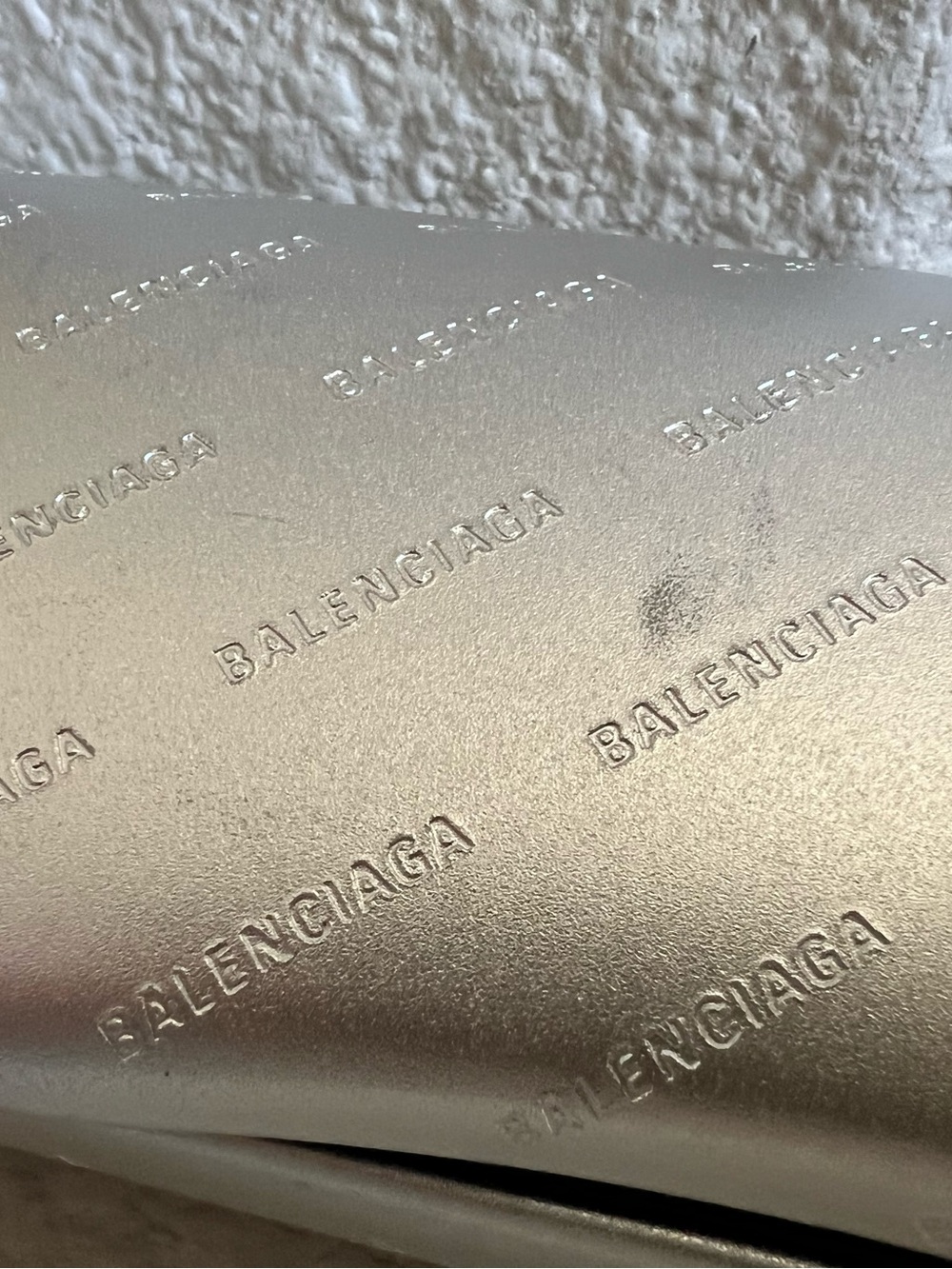 Balenciaga Green Rectangular Sunglasses with Gold BB Logo Accent - Picture 9 of 9